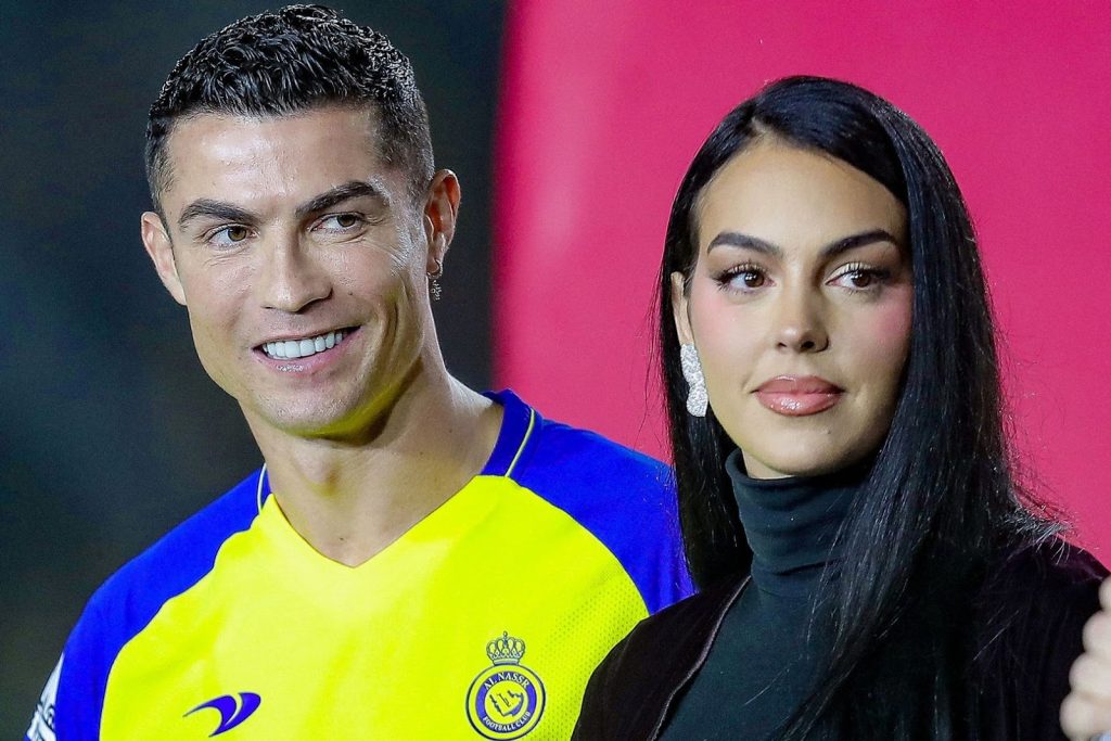 Ronaldo và bạn gái Georgina